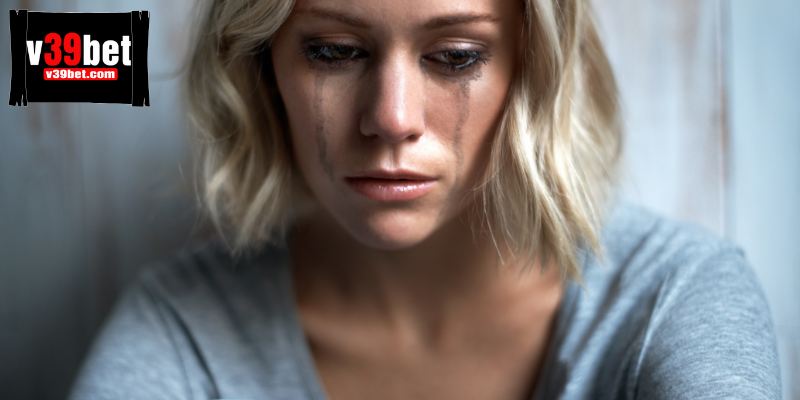 Mộng thấy người yêu cũ đang khóc hoặc gặp chuyện buồn